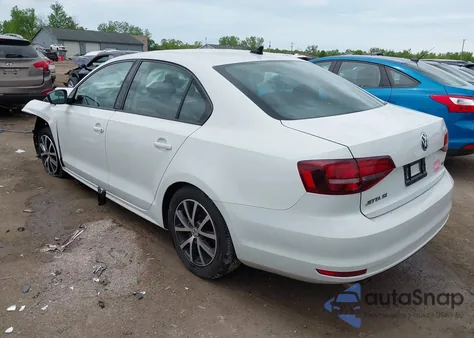 2016 Volkswagen Jetta 1.4T Se z USA, uszkodzony, nr VIN 3VWD67AJ7GM221468